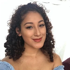 Meet your Posher, Ariana